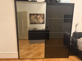 IKEA Kleiderschrank mit Schwebetüren