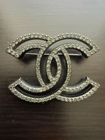 CC Broche Strass Silberfarben Schickes Accessoire Damen