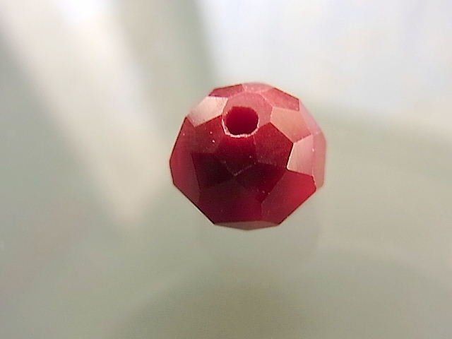 Perle (finte): 2 Perlen Glas facettiert dark rot 10mm – Usato da Alpnachstad venduto da perlengaby 1
