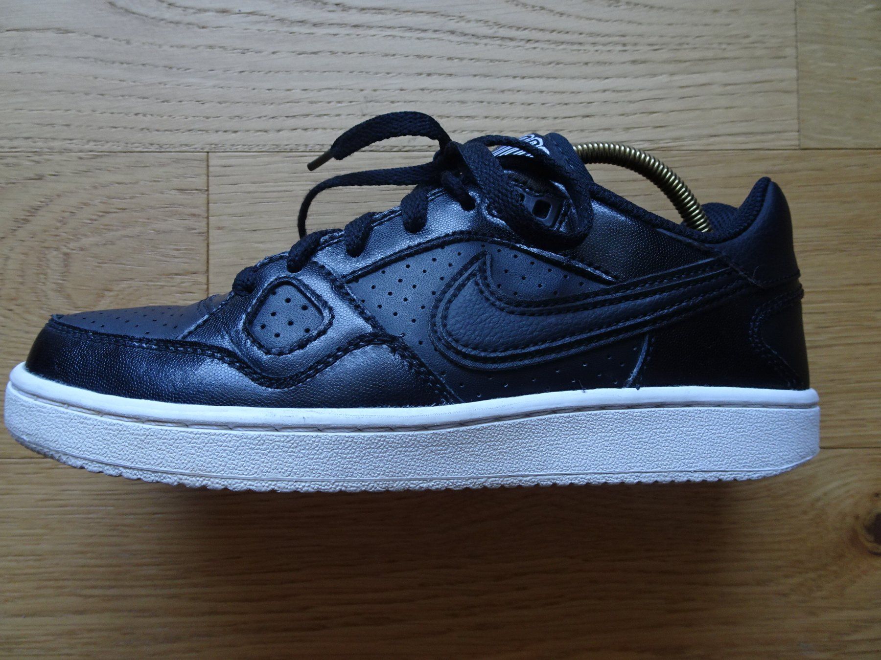 Scarpe da donna: Sneakers Nike Force Grösse 36.5 – Usato da Biberist venduto da Maxime543 1