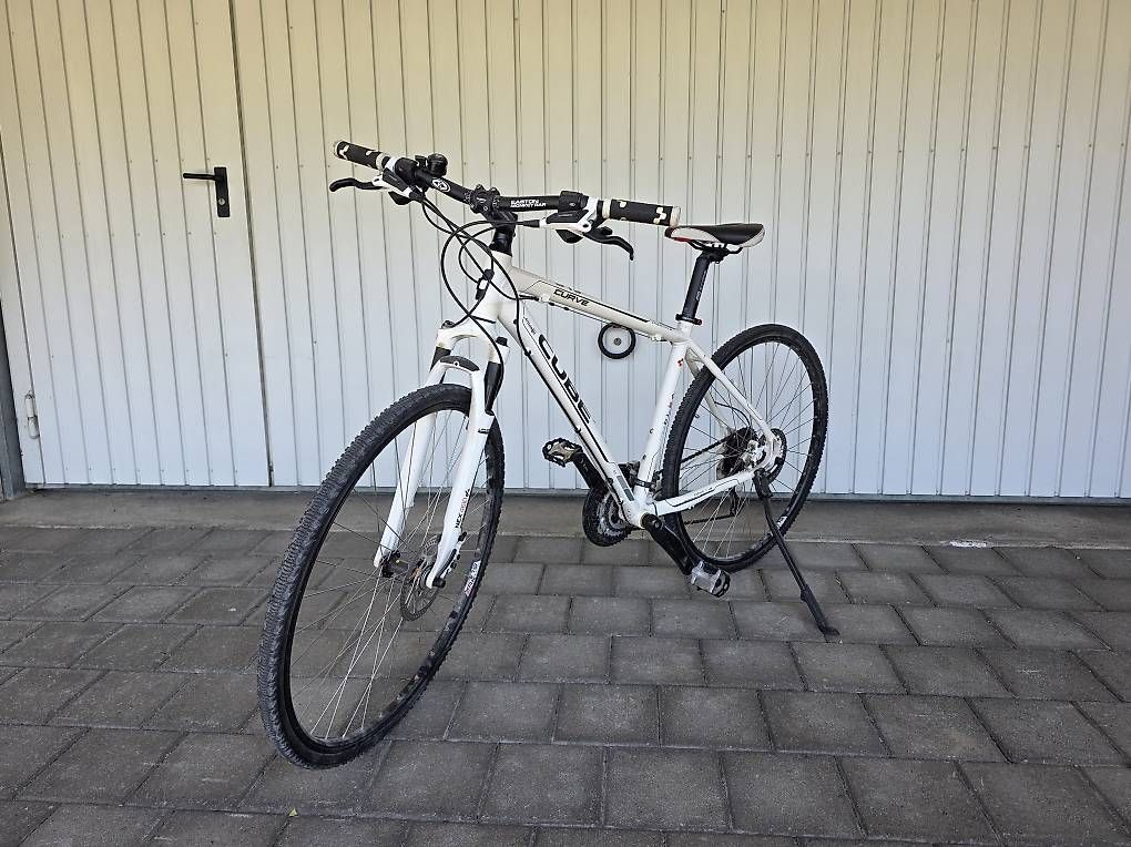Velos: CUBE Curve CLS 28" Crossbike – Gebraucht aus Thal von and_wn7z