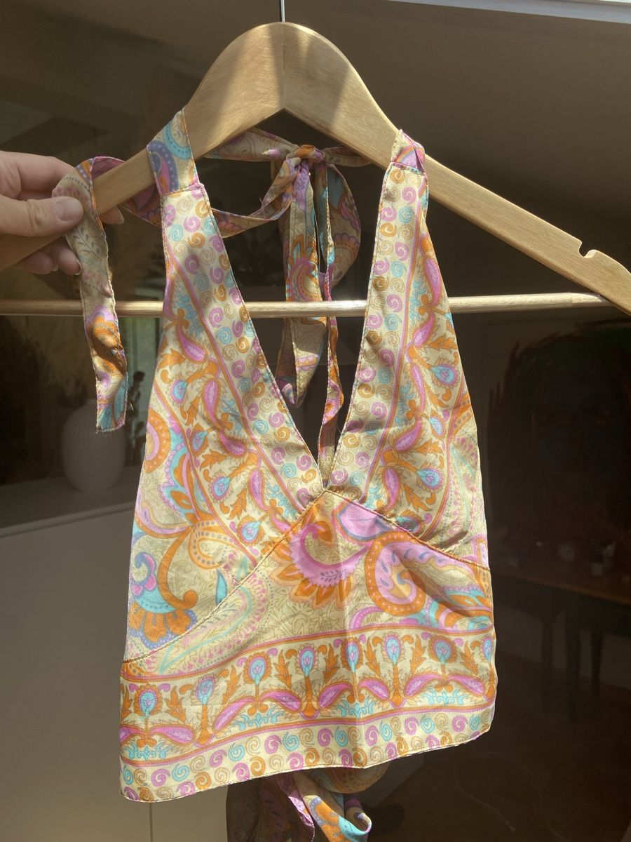 Top: Neckholder Top – Usato da Luzern venduto da i-love-guacamole