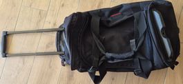 Eastpak Reisetasche mit Rollen