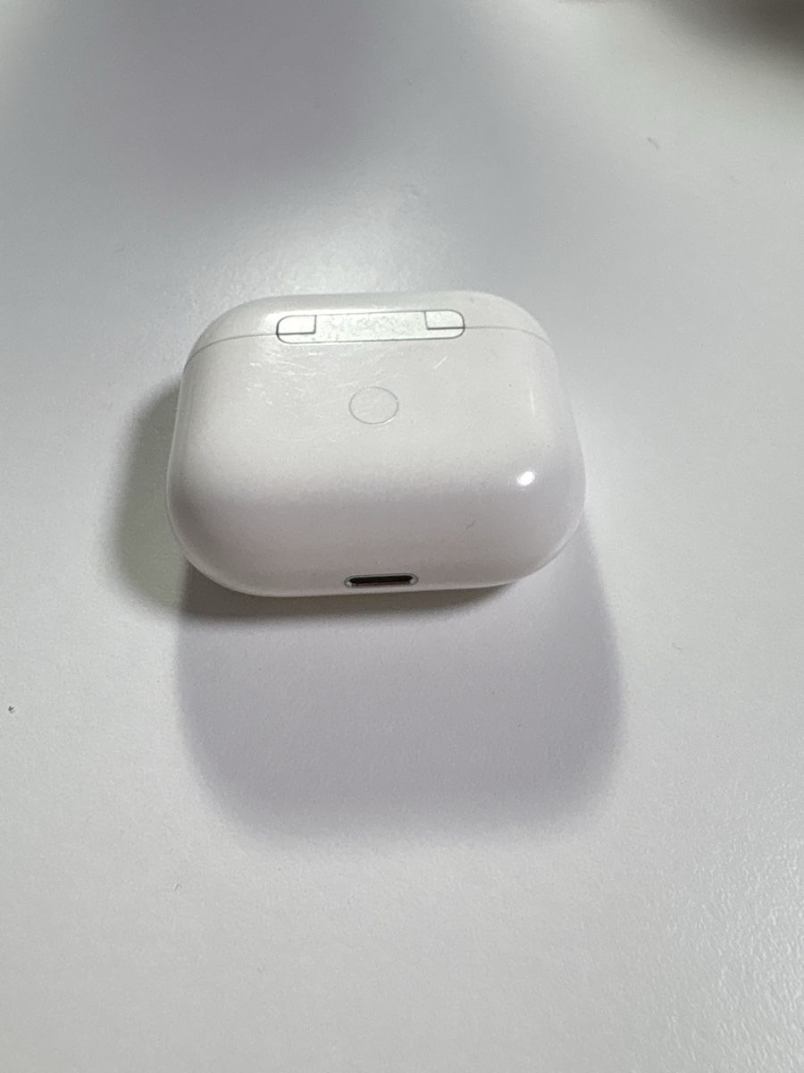 Apple Chargeur: AirPods 3 Ladecase – Défectueux à Rümlang par svent 4