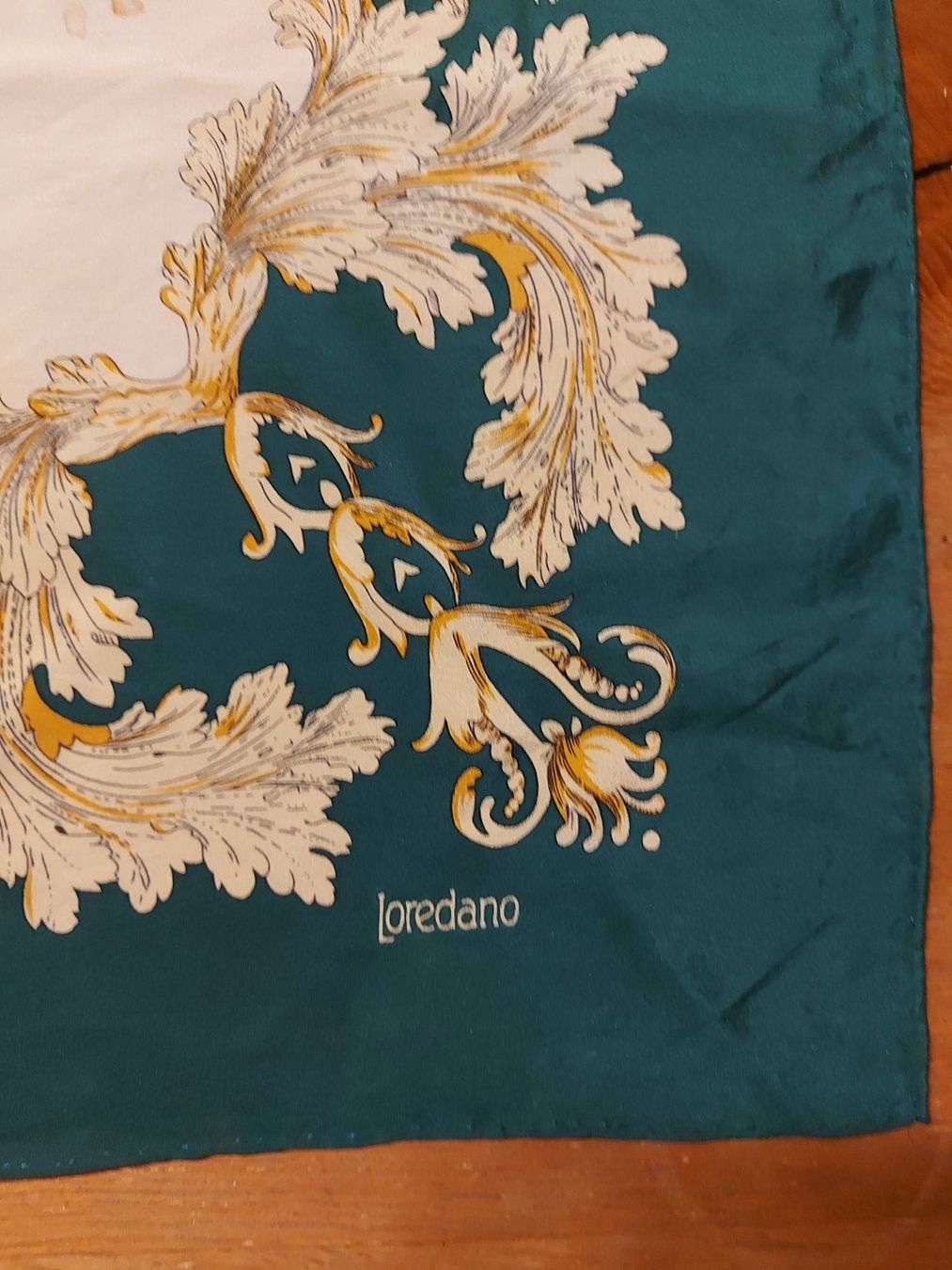 Foulard & Sciarpe: Loredano Tuch - Vintage - wahrscheinlich Seide – Usato da Schlieren venduto da Svenja7 7