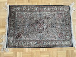 Hereke (chin.?) aus Seide