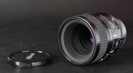 Nikon Micro-Nikkor 60mm f/2.8