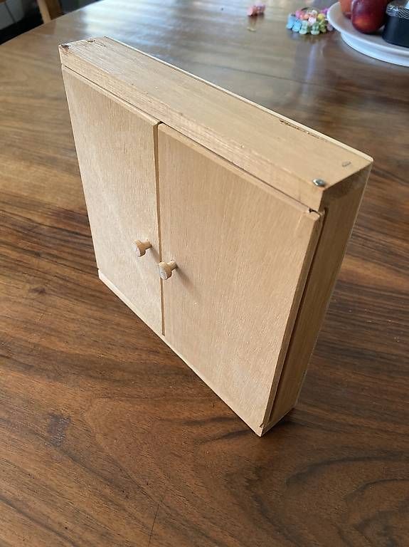 Tutti gli attrezzi: Petit boîte à outils en bois  – Usato da Vevey venduto da yvanschulz 2