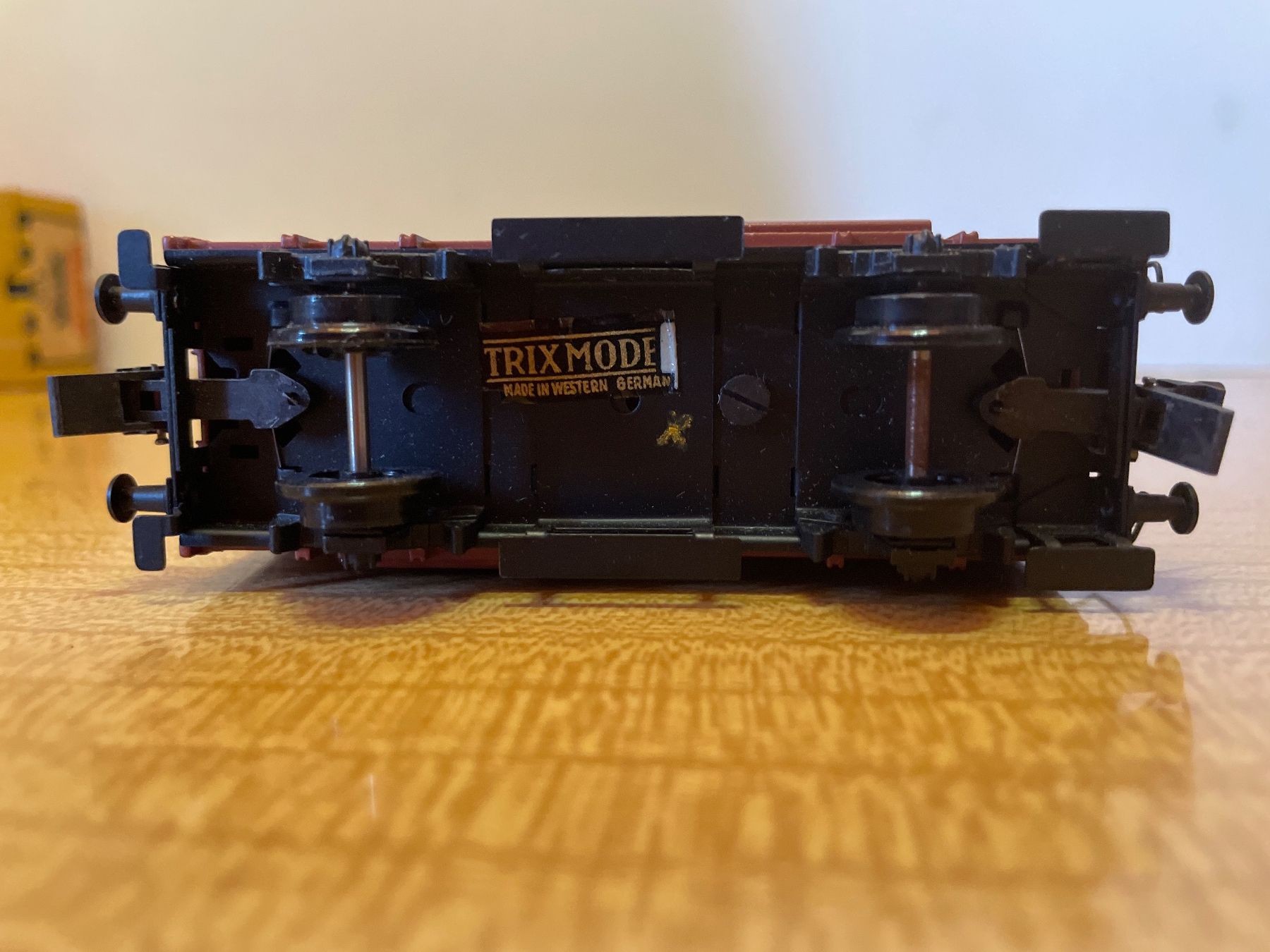 Trix Modelleisenbahnen: Trix Express H0 420 Güterwagen DB – Gebraucht aus Suhr von Daneli7 3