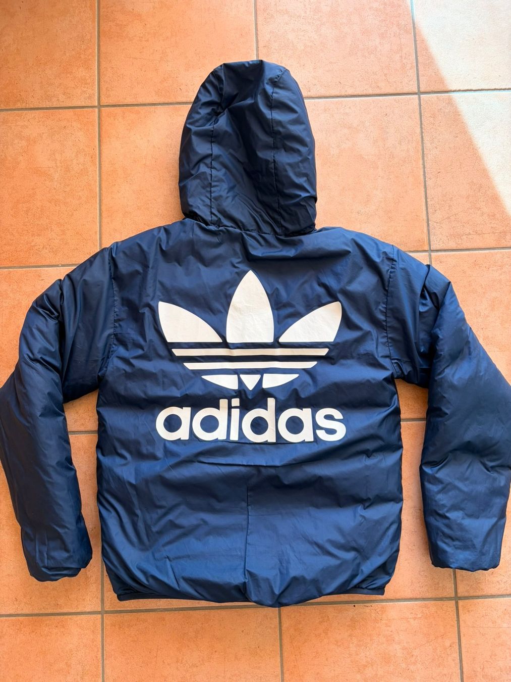 Adidas Giacche: Doudoune réversible Adidas – Usato da Chermignon d'en Bas venduto da Kevin8 3