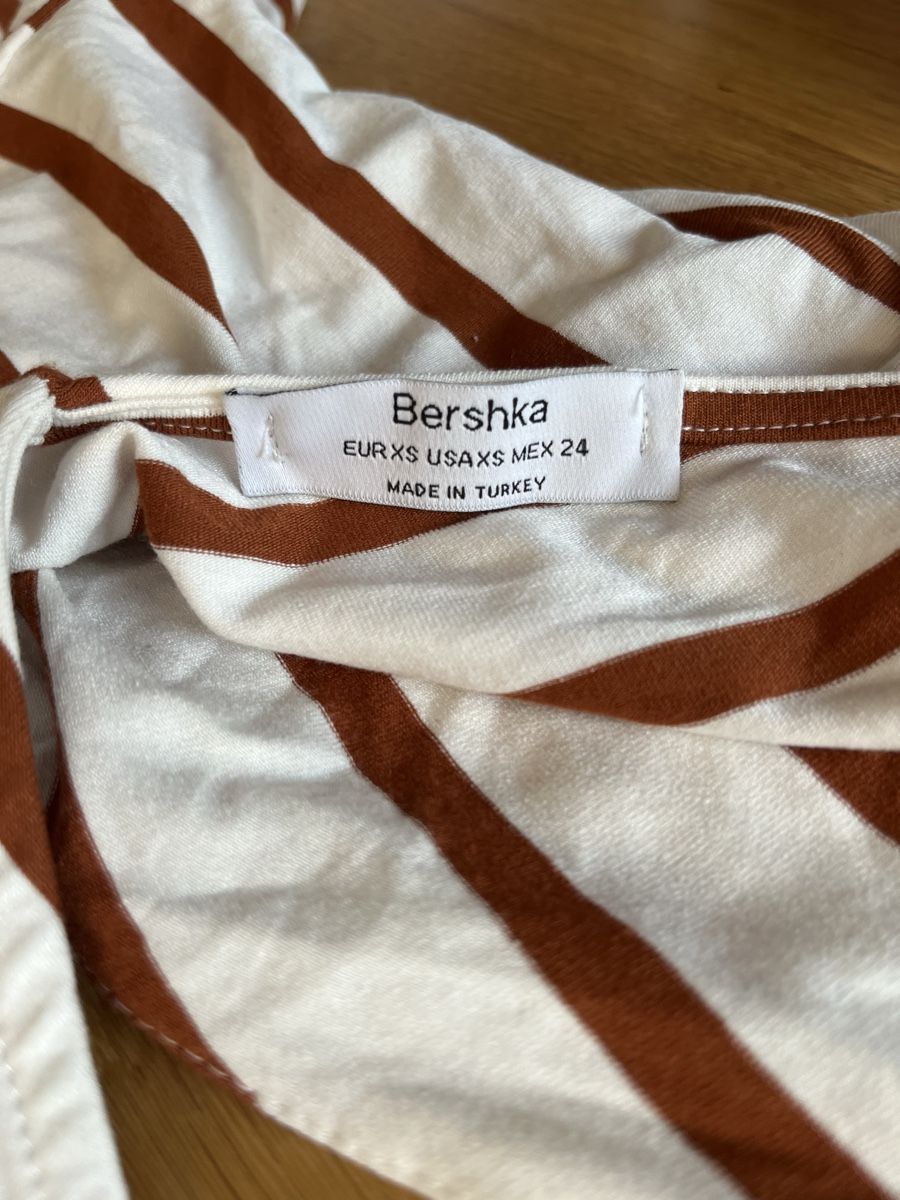 Bershka Tute: Jumpsuit, Gr. XS – Usato da Schliern b. Köniz venduto da ali_ytz9 2