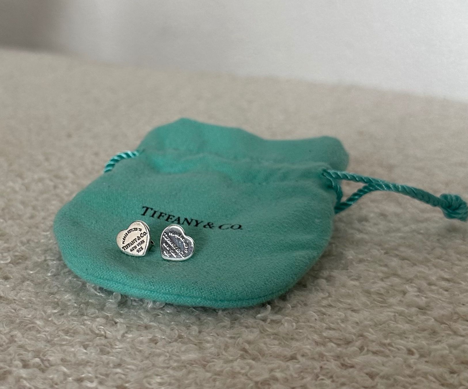 Tiffany & Co. Orecchini pendenti & Orecchini a lobo: Tiffany&Co Herzohrringe – Usato da Laufenburg venduto da oli_w7rd