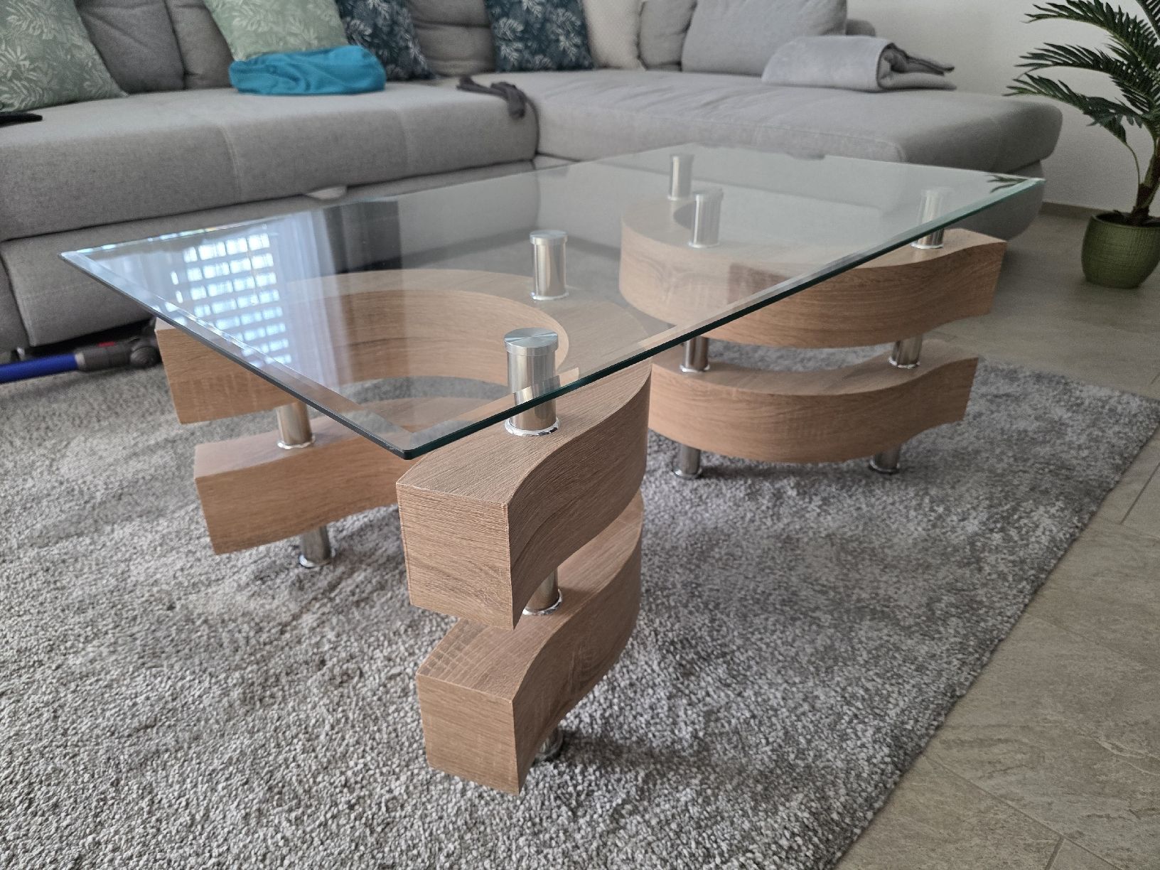 Tavoli: Couchtisch Glas mit 2 Hockern – Usato da Kaltbrunn venduto da a_s_28jn 1