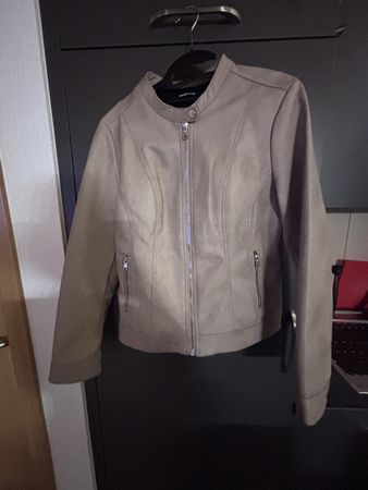 Veste neuve Cache-Cache