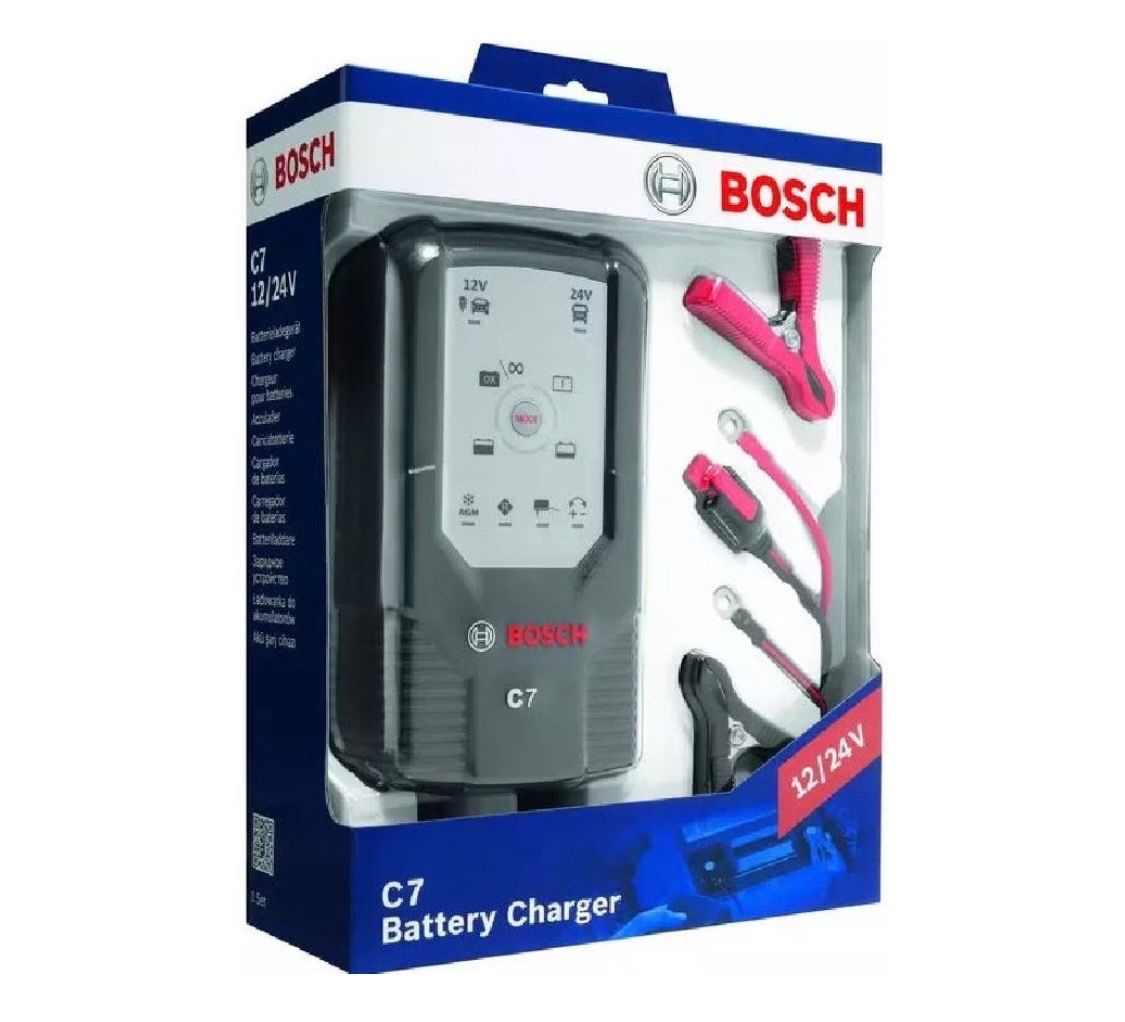 Bosch Batterie-Ladegeräte: Batterieladegerät 12/24V Bosch C7 – Gebraucht aus Stadel von Mandant7