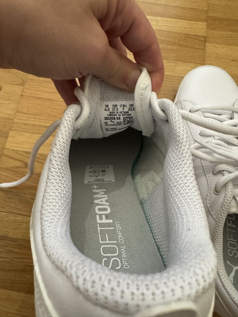 Puma Chaussures femmes: Sneaker Puma low weiss Gr. 37.5 – Neuf (Voir description) à Uznach par Martina191185 3
