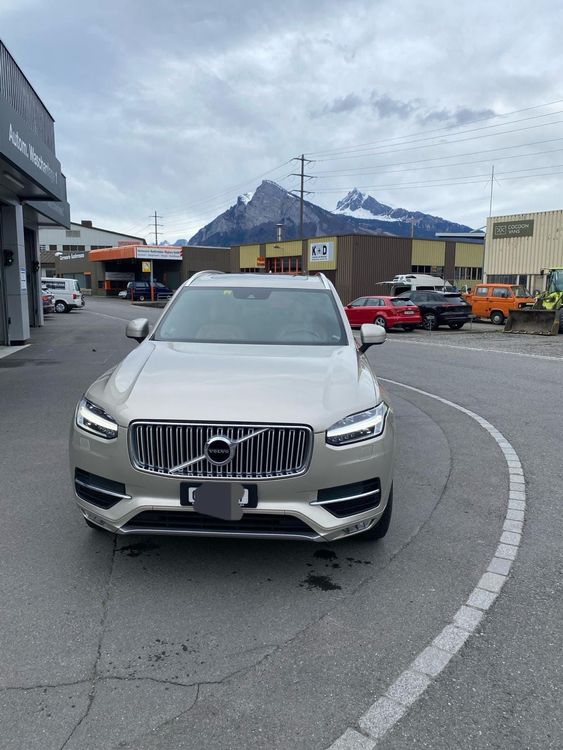 Volvo XC90 D5