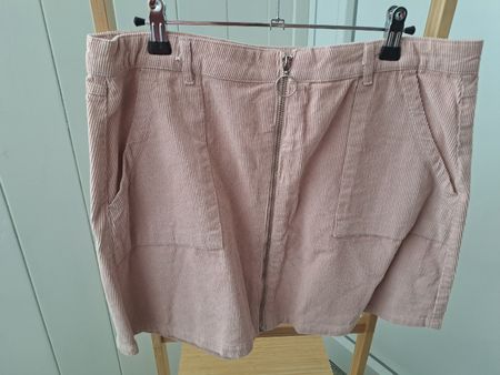 Cordrock Rosa Grösse L guter Zustand