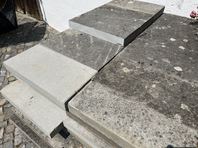 Rivestimenti per pavimenti: Sandsteinbodenplatten – Usato da Männedorf venduto da ushs 3
