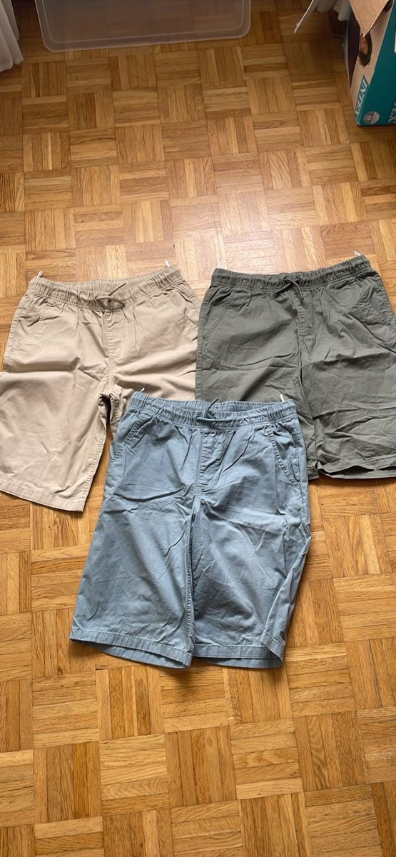 C&A Lotti & Set di vestiti: Lot short t 164 – Usato da Morges venduto da louloutte788