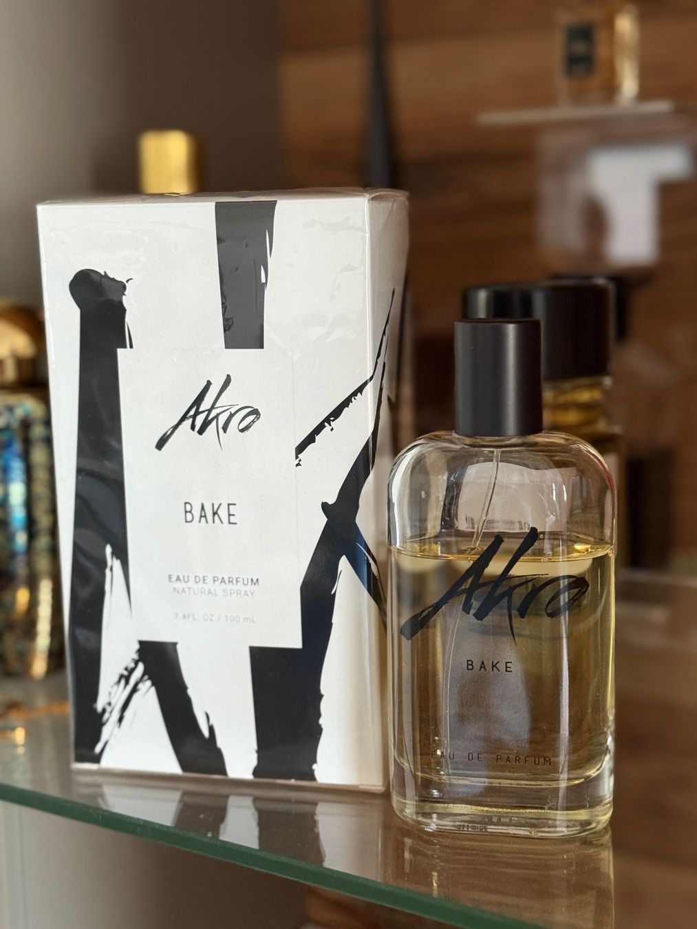 Profumi & Eau de Toilette: Akro Bake 100 ml – Usato da Ittigen venduto da iGeorgia