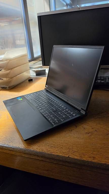 Notebook: Gaming Laptop Gigabyte G6X 9KG – Usato da Romanshorn venduto da Helios1994 3