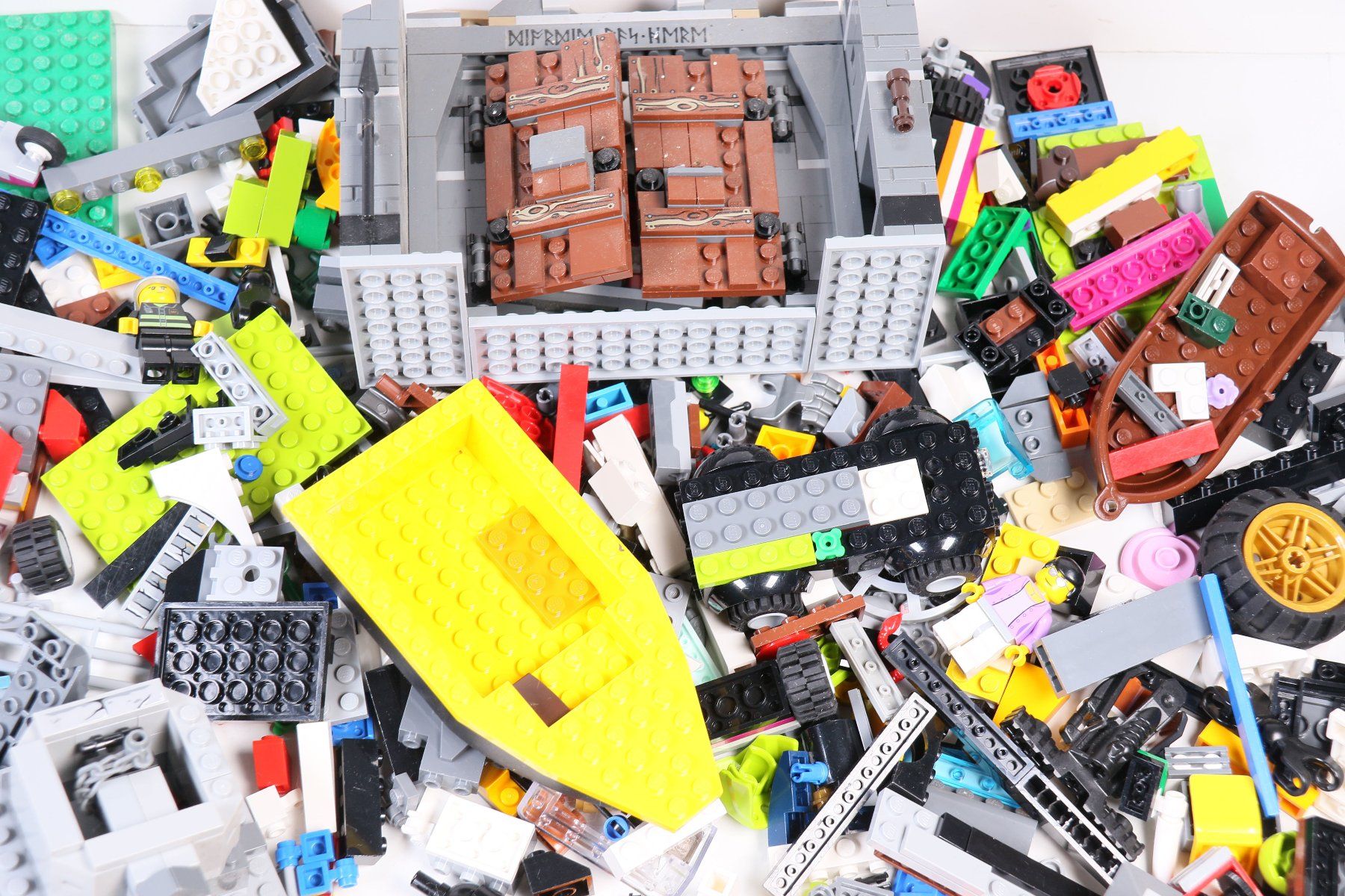 Lego Kit di costruzioni: 1.5 kg. Legoteile mit Minifiguren – Usato da Hettlingen venduto da Scholi99 2