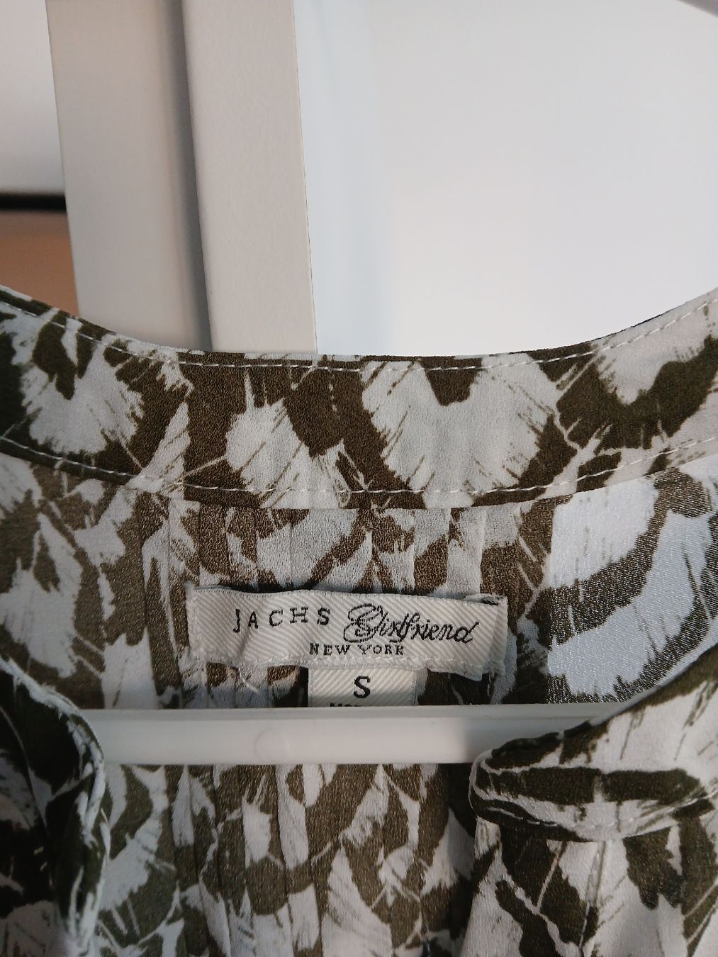 Camicette: Jachs Girlfriend Blouse - Size S - Olive Green Pattern – Usato da Dübendorf venduto da LoRi-2026 2
