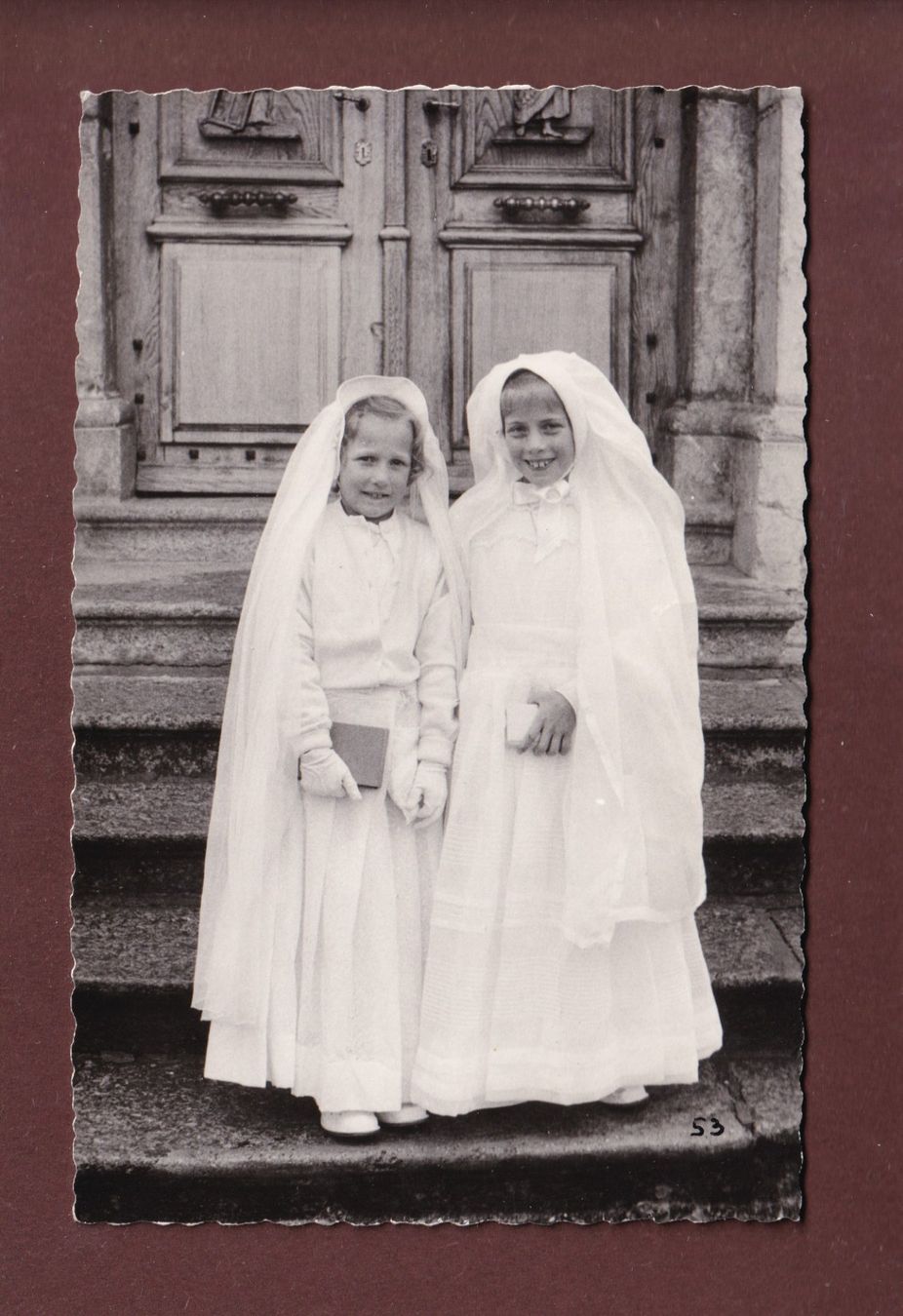 Cartoline postali: CHARMEY - 1ère Communion – Usato da Pully venduto da nicecards