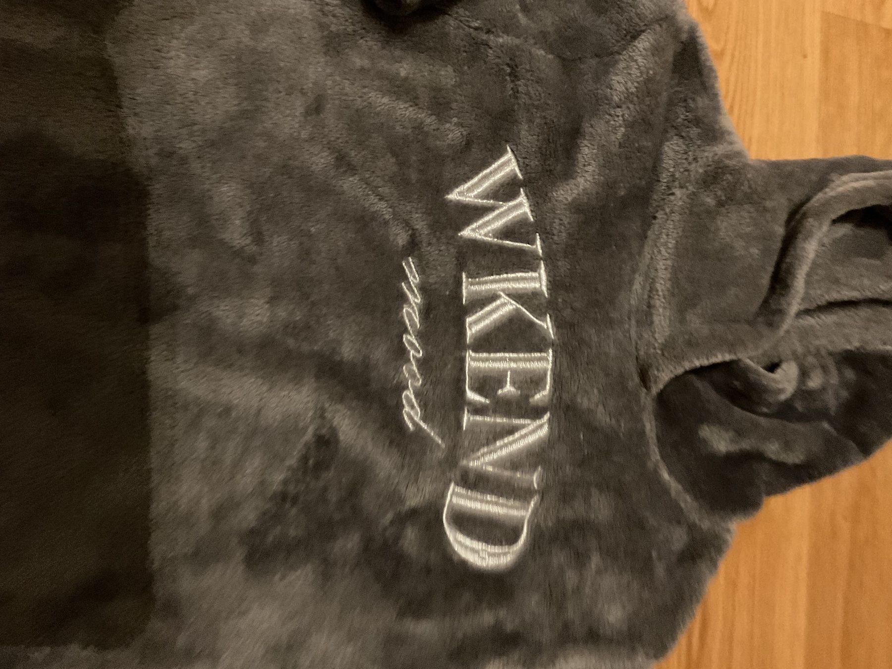 H&M Maglioni & Felpe: Flauschiger Weekend Mood Katzen Pullover – Usato da Pfeffingen venduto da Marc4148 1