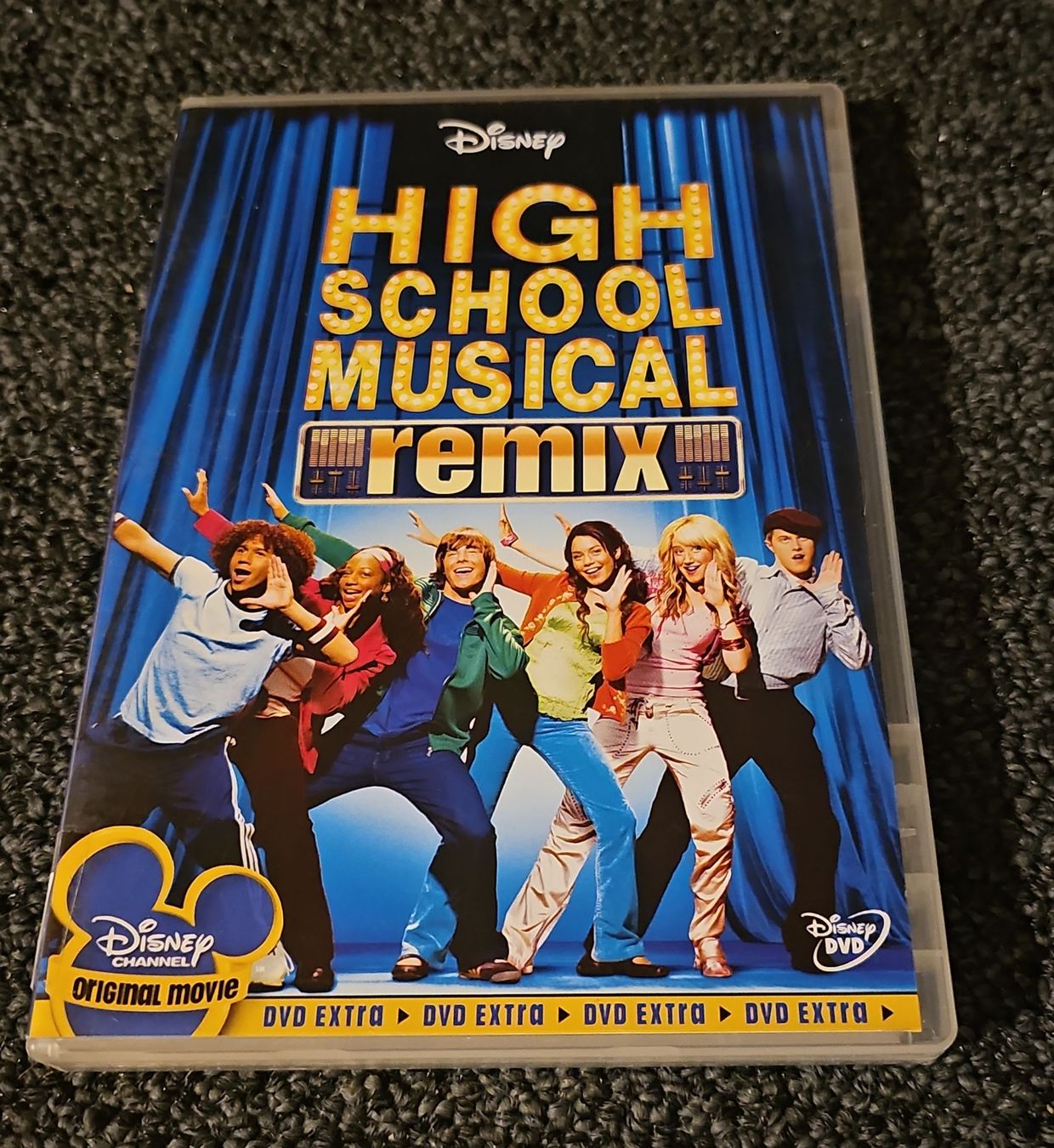 Tutti i DVDs: High School Musical Remix DVD(15155) – Usato da Ruswil venduto da jan_bxl5