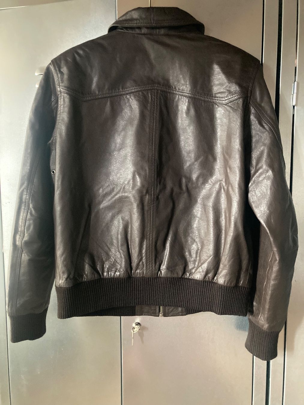 Giacche: Lederjacke dunkelbraun – Usato da Sursee venduto da Auktion29 1