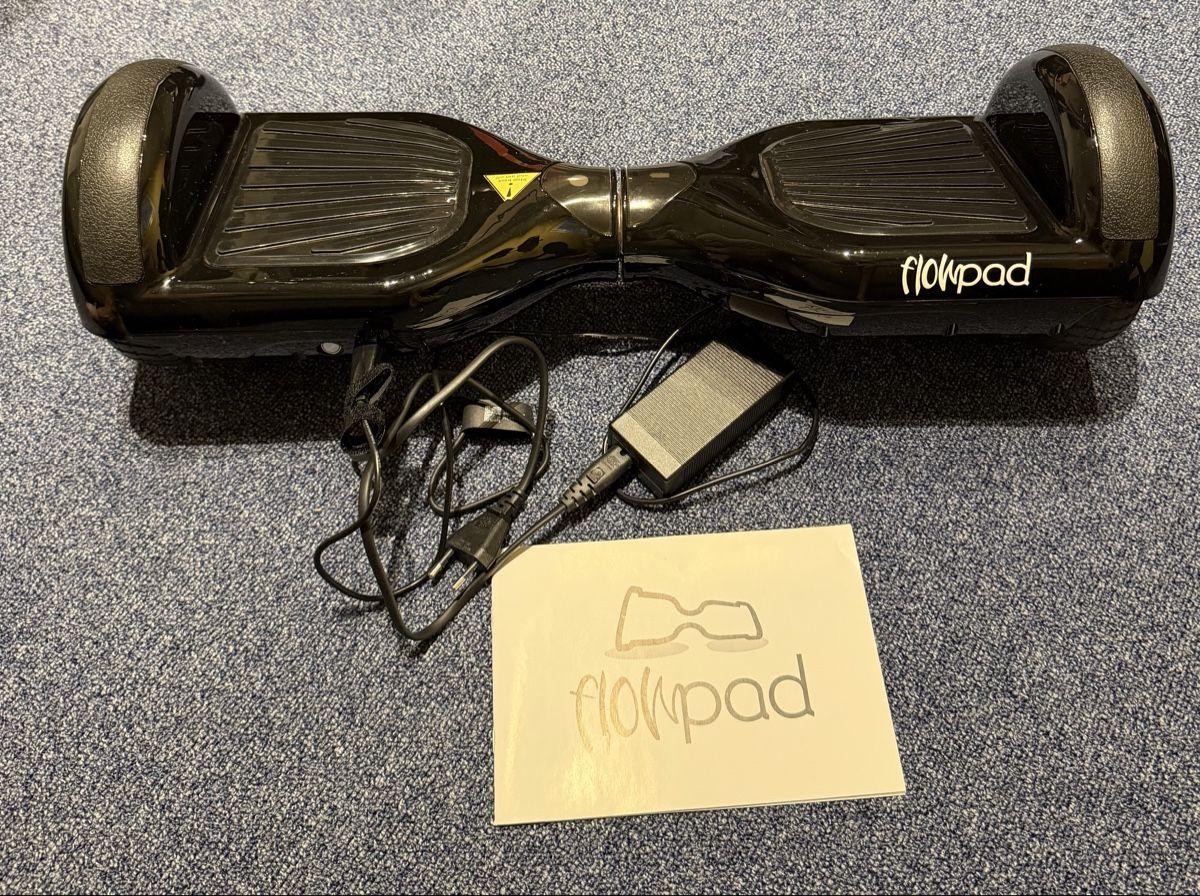 Hoverboards: Flowpad Hoverboard – Schwarz inkl. Ladekabel – D'occasion à Küsnacht ZH par reto-ch