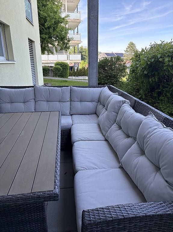 Set di tavolo e panche: Sitzlounge 7-teilig – Usato da Herisau venduto da jan_j5pv 2