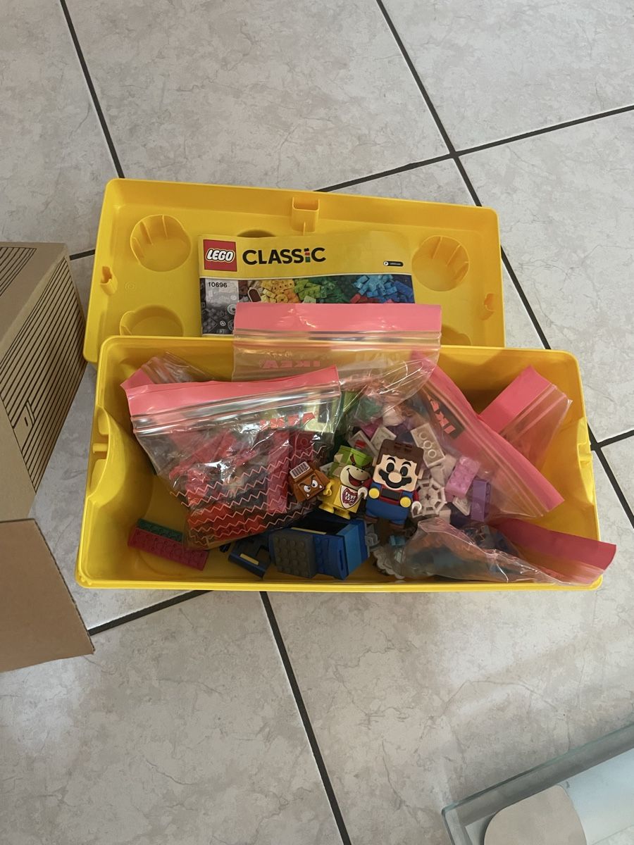 Lego Kit di costruzioni: 1.8 KG di LEGO – Usato da Mezzovico venduto da esa_d9tc 1