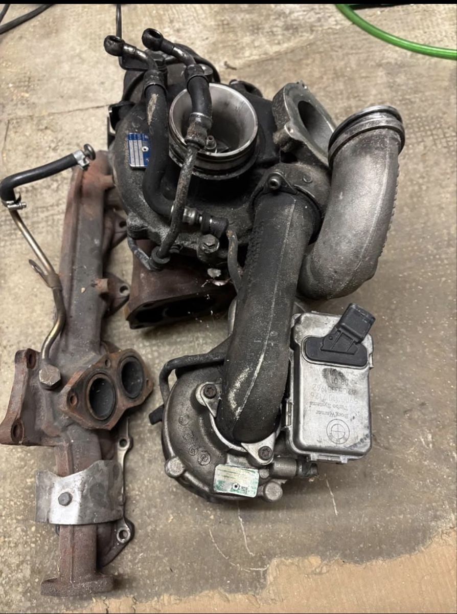 BMW Tutti pezzi di ricambio auto: Turbo compresseur pour bmw X6 40d E71 – Usato da Le Locle venduto da osc_hh52