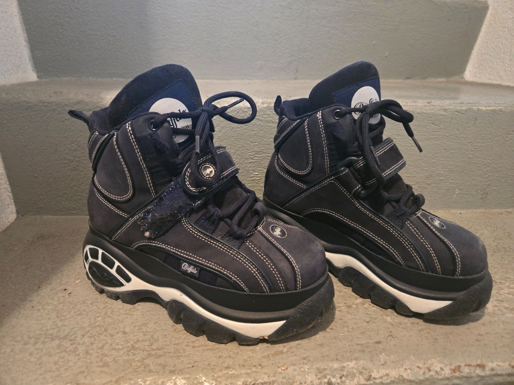 Buffalo Scarpe da uomo: Buffalo London 37 – Usato da Bassecourt venduto da co.hurlimann