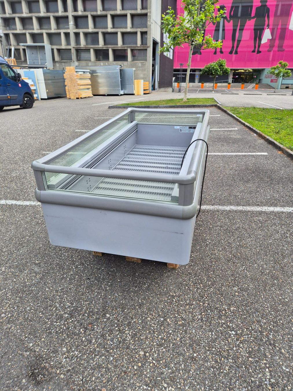 Truhen: Kühltruhe – Gebraucht aus Schönenwerd von Nussgipfel65 1