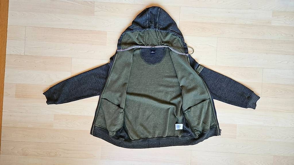 Giacche: Kapuzenstrickjacke – Usato da Rotkreuz venduto da Rolv.522 2