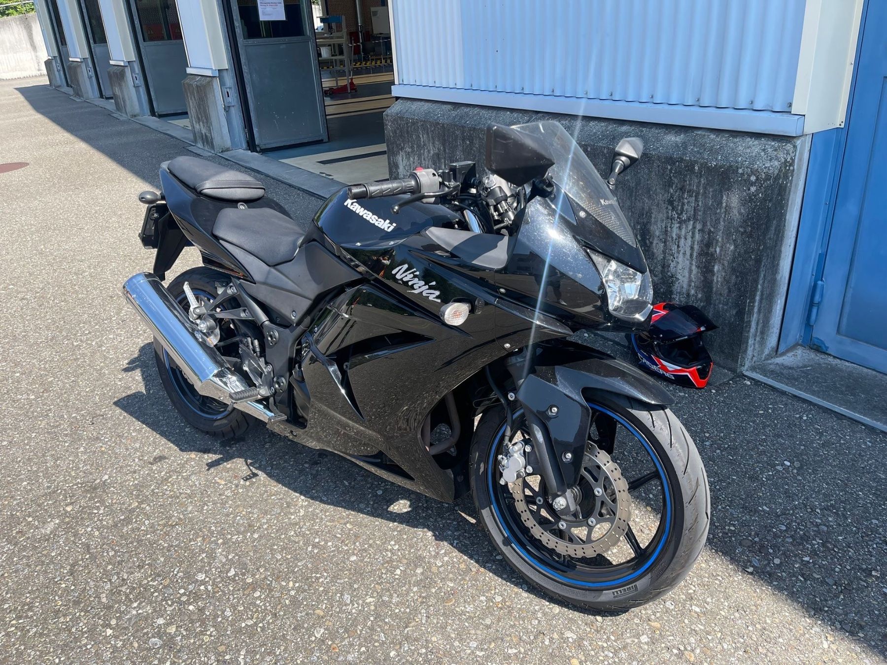 Kawasaki Sonstige: KAWASAKI NINJA 250R – Gebraucht aus Wetzikon ZH von Em_Sa
