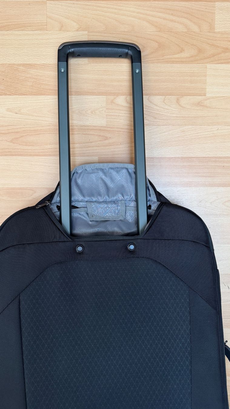 Valigie: Reisekoffer Eagle Creek Gear Warrior 32 Schwarz – Usato da Thun venduto da BanjoDan 4