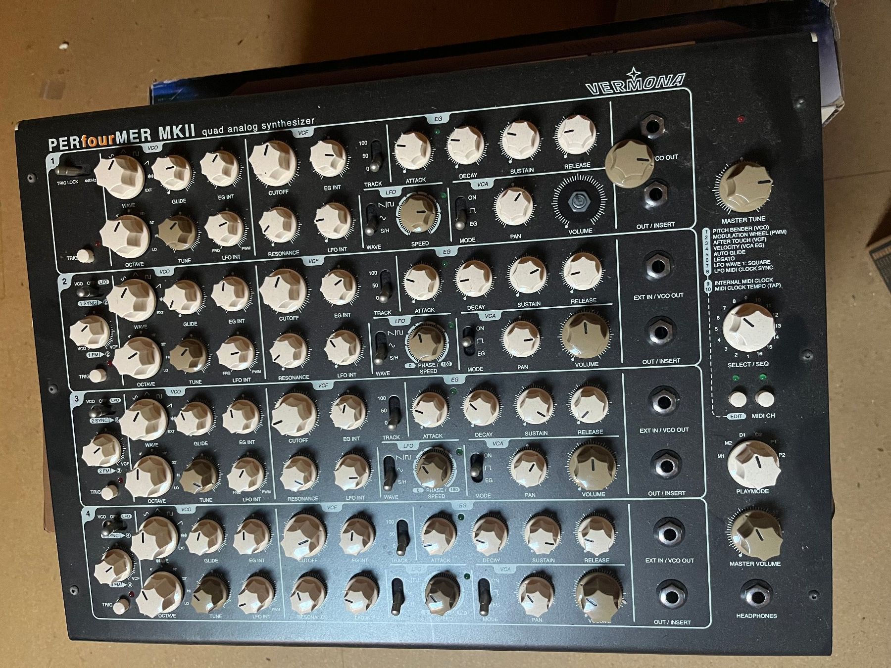 Vermona Musikinstrumente: Vermona PERfourMER MKII – Defekt aus Winterthur von n_l_h