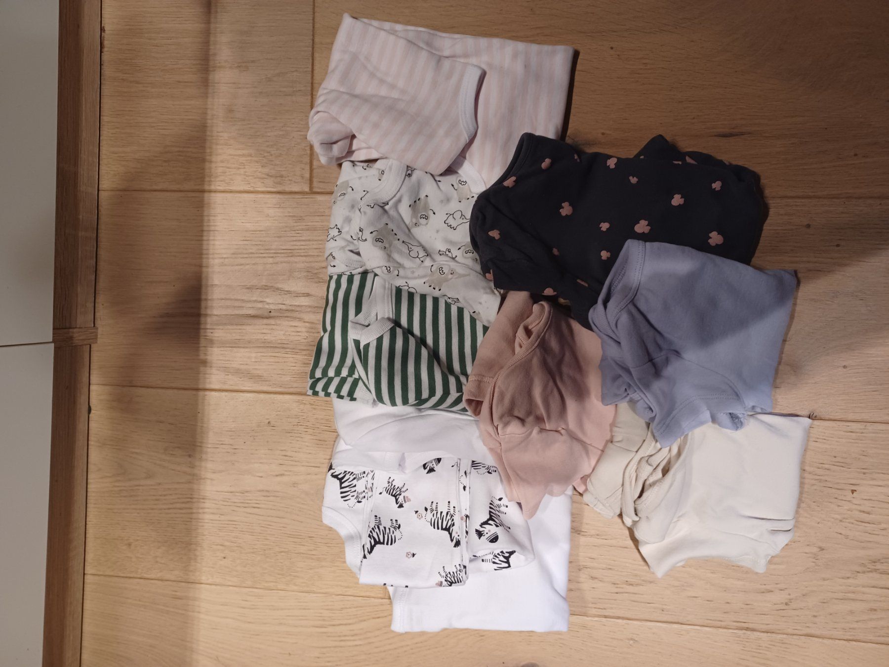 Lotti & Set di vestiti: Mädchenkleidung gr 98/104 – Usato da Stans venduto da TrudiSoulshine 1