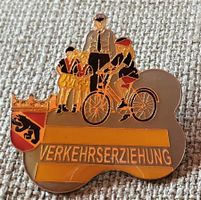 E275  Pin Polizei Bern Verkehrserziehung