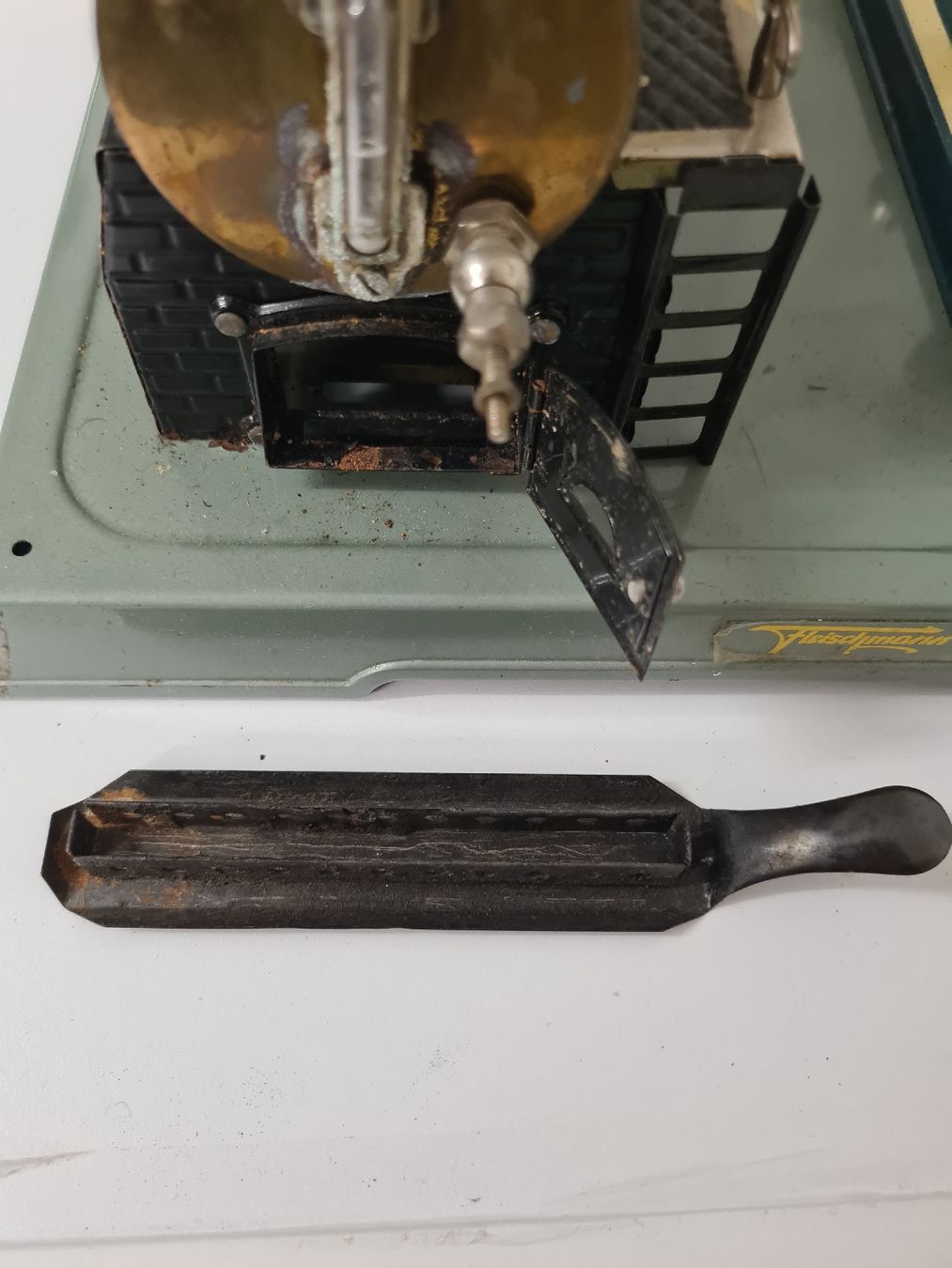 Modellbausätze & Standmodelle: Fleischmann Dampfmaschine – Defekt aus Sissach von pablum87 7
