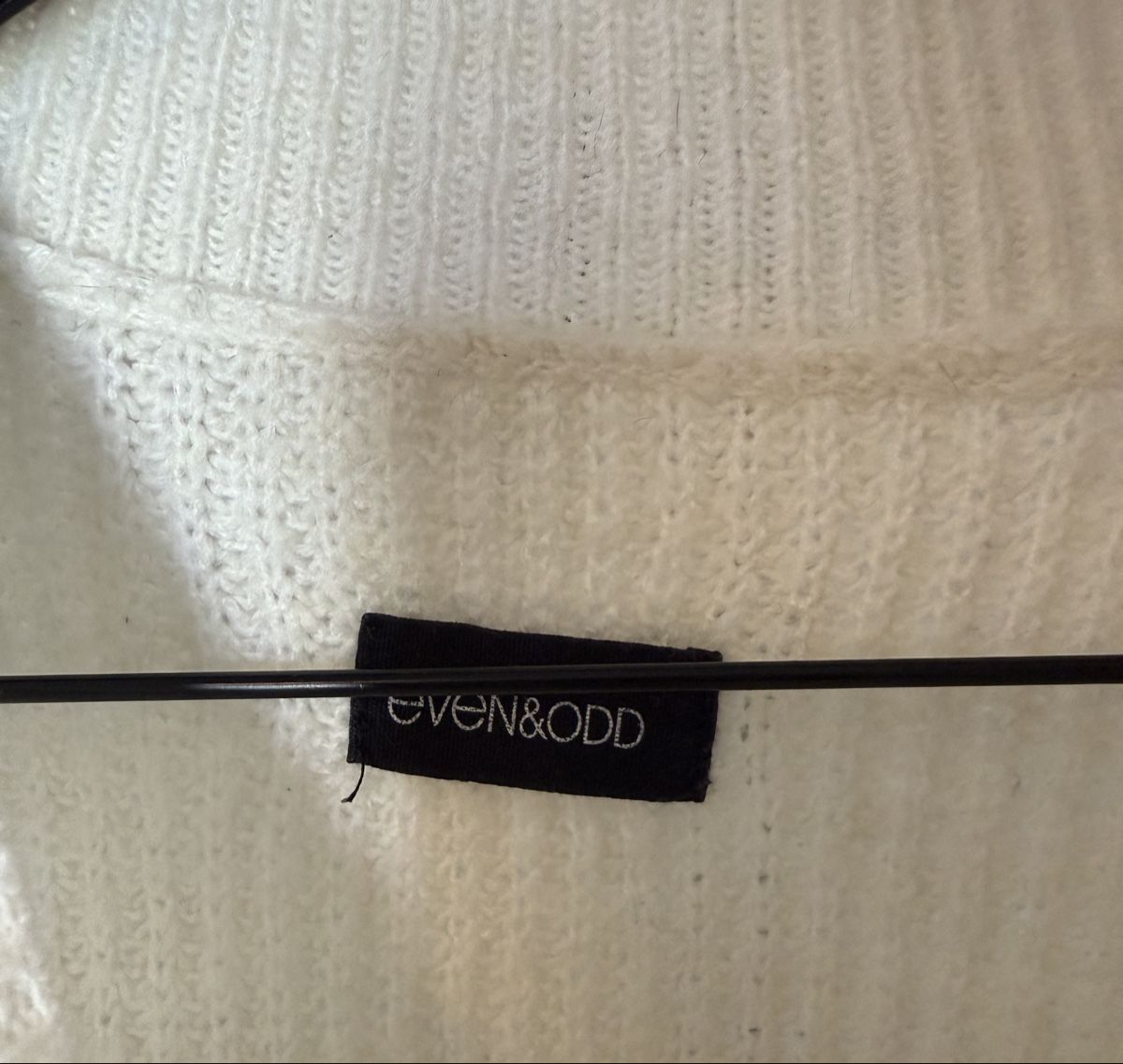 Maglioni & Felpe: Pull Even&Odd blanc crème, idéal pour l'hiver, Taille M – Usato da Sion venduto da bar_r96b 1