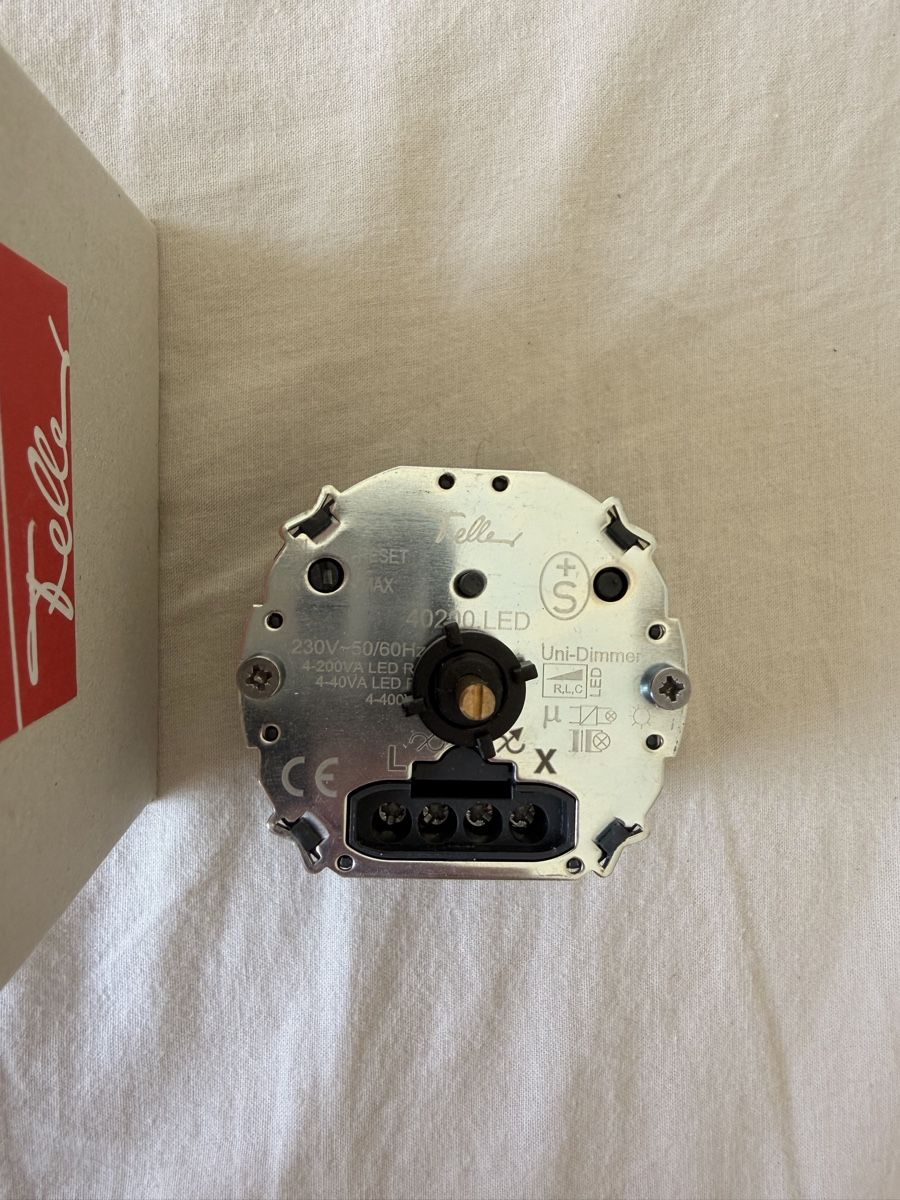 Feller Interruttori: Feller EDIZIOdue LED-Universal-Drehdimmer – Usato da Zürich venduto da fri_fq26 1