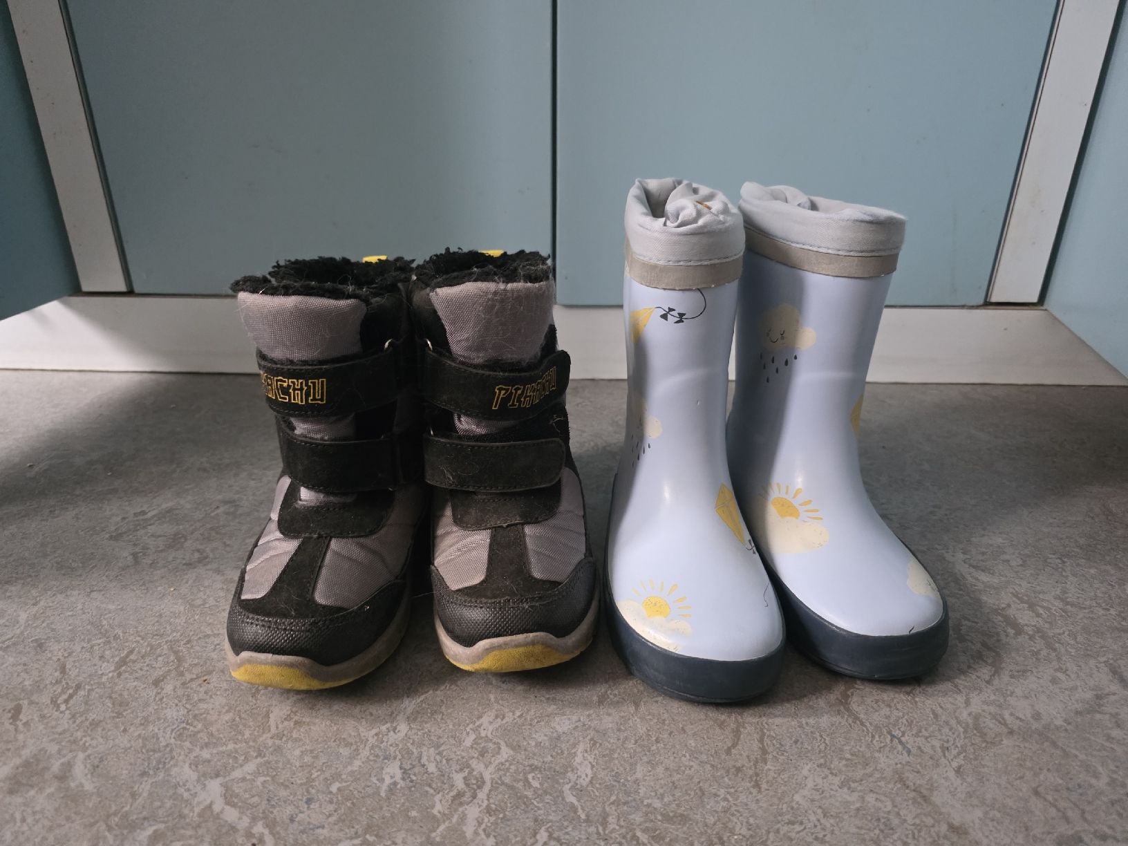 Scarpe per ragazzi: Kids Winter Boots & Rain Boots - Size 28/29 - Bundle! – Usato da Ebikon venduto da TessStoran