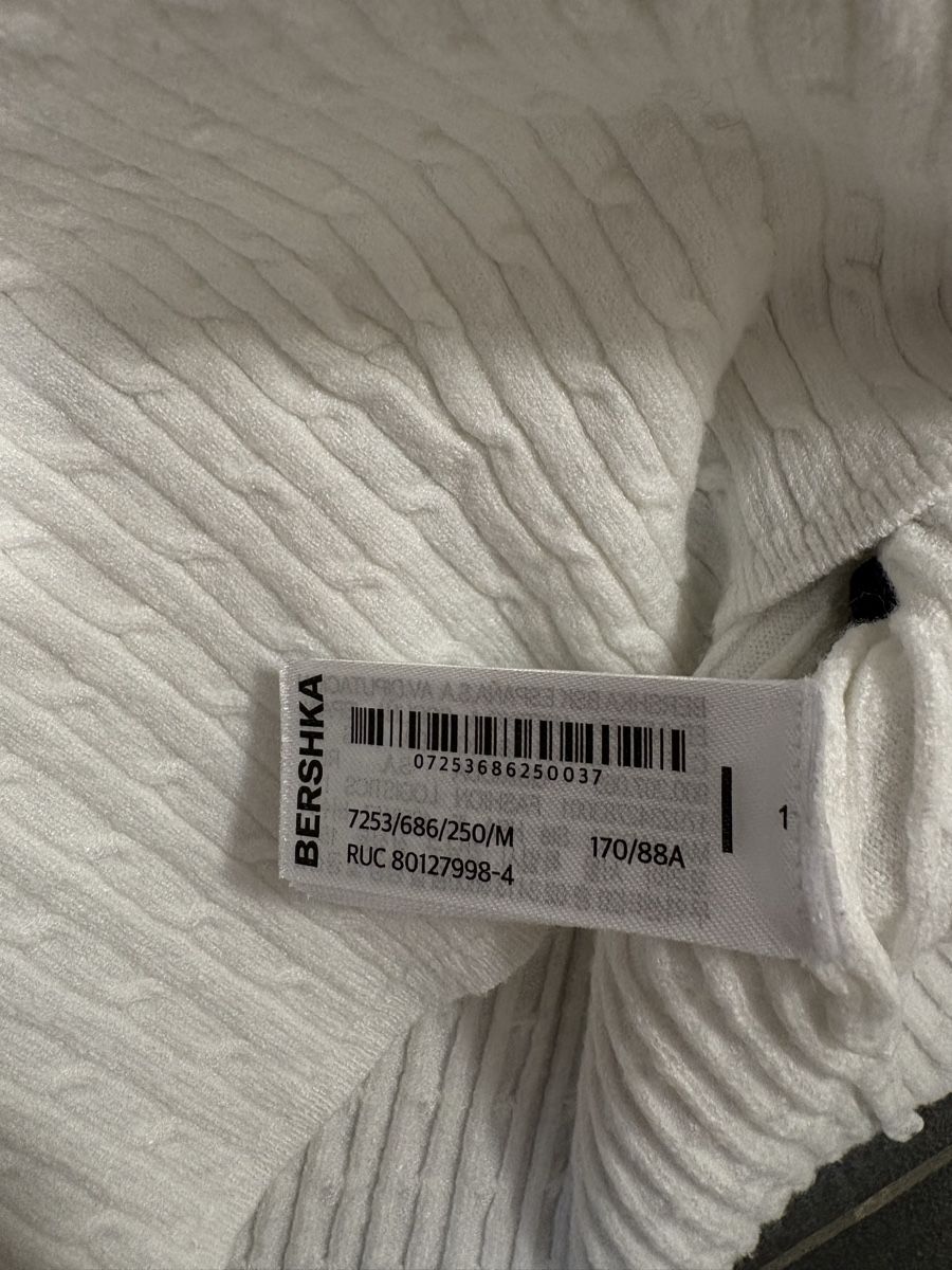 Bershka T-shirt: Bershka Top M – Usato da Rümlang venduto da svent 5