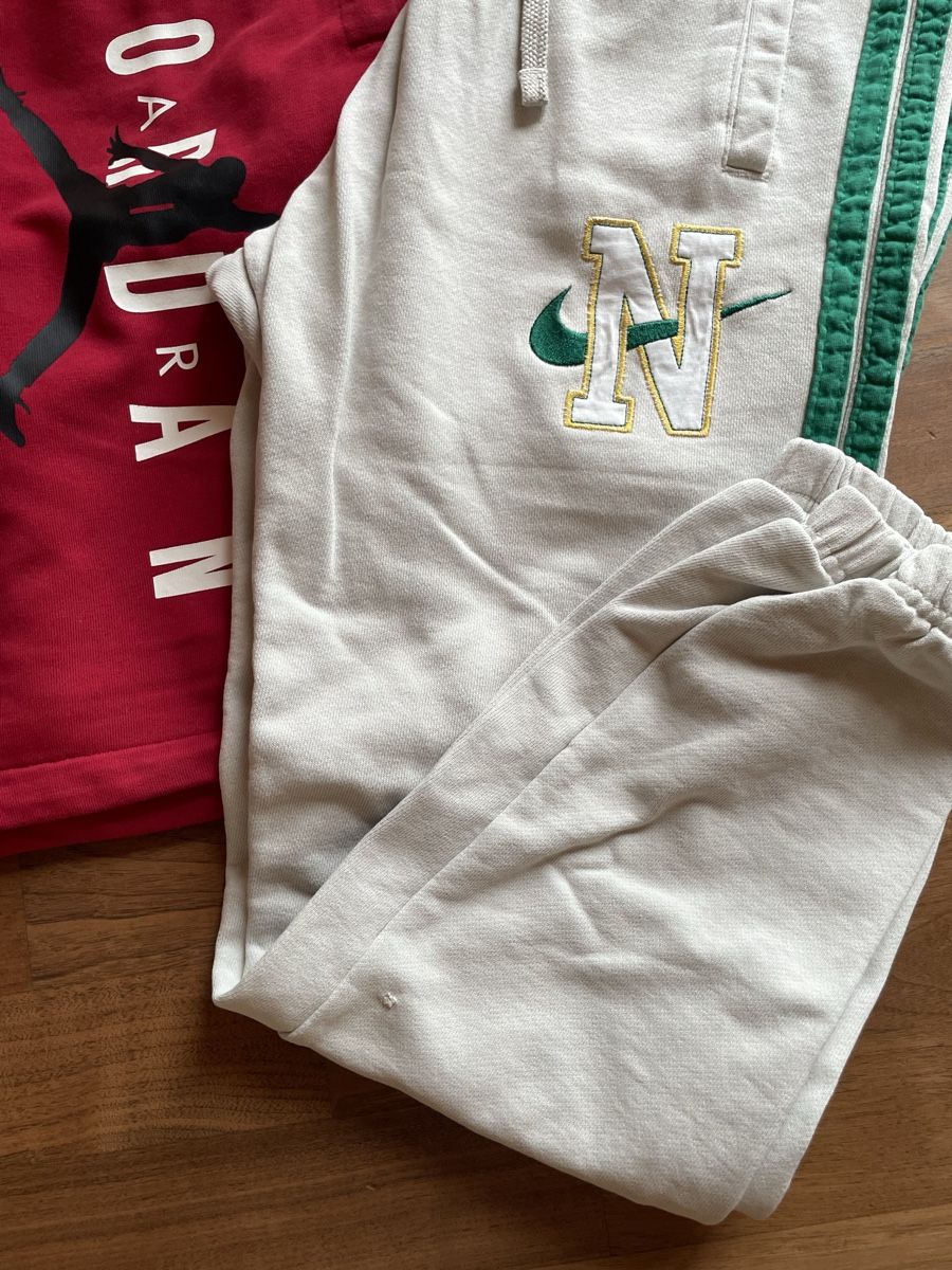 Lotti & Set di vestiti: Shorts – Usato da Dietlikon venduto da Leandro06